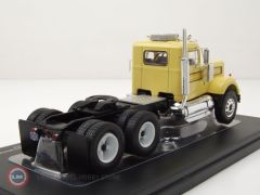 1:43 1970 White Western Star 4864