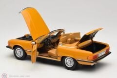 1:18 Norev 1975 Mercedes Benz 450 SL R107  - Cayenne orange