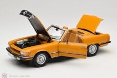 1:18 Norev 1975 Mercedes Benz 450 SL R107  - Cayenne orange