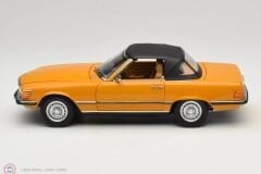 1:18 Norev 1975 Mercedes Benz 450 SL R107  - Cayenne orange