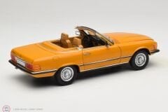 1:18 Norev 1975 Mercedes Benz 450 SL R107  - Cayenne orange