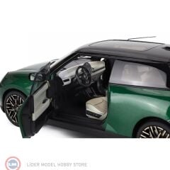 1:18 Minichamps 2023 Mini Cooper SE-  British Racing Green