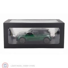 1:18 Minichamps 2023 Mini Cooper SE-  British Racing Green