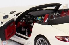 KUSURLU 1:18 Minichamps 2011 Mercedes Benz SLS AMG Roadster R197