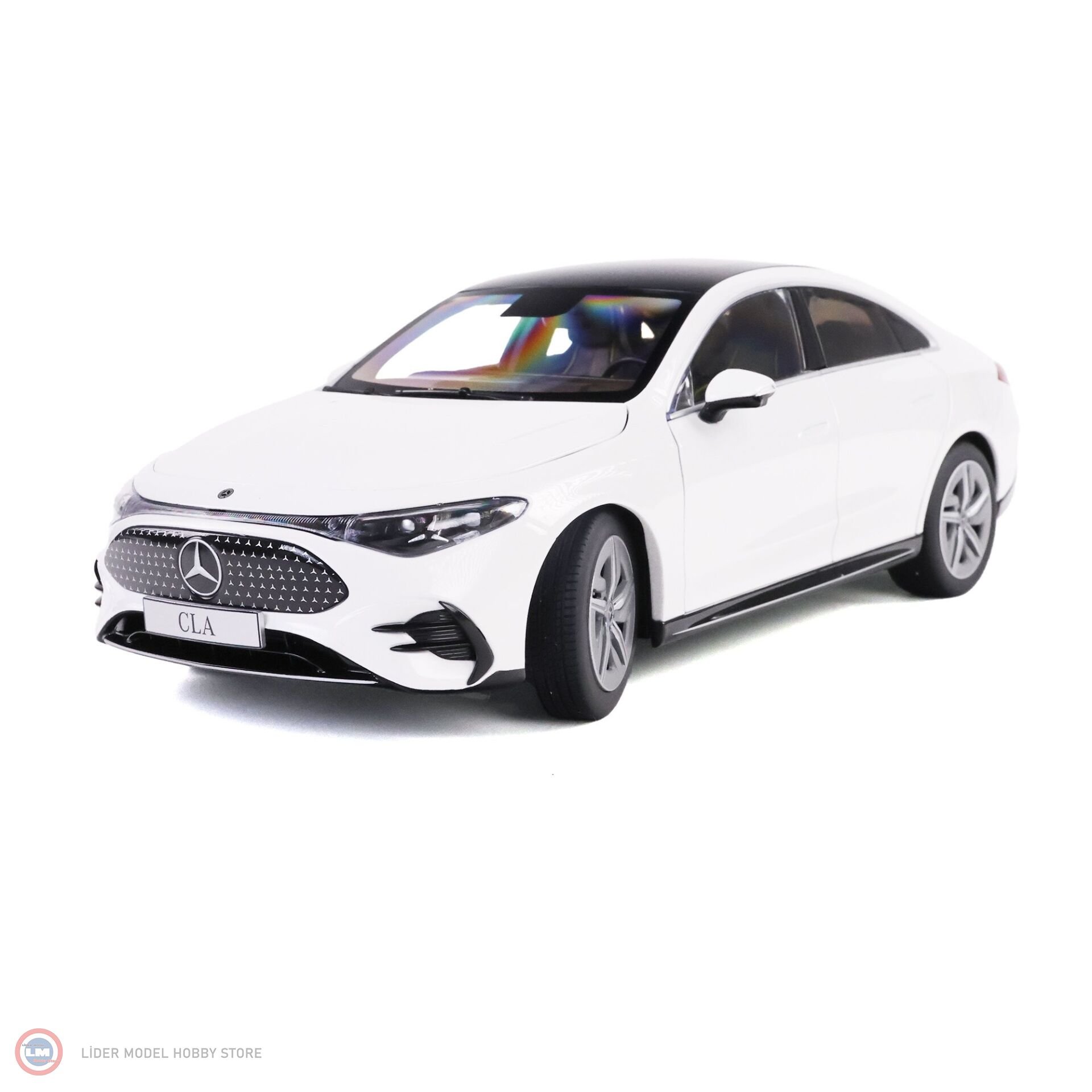 1:18 NZG 2025 Mercedes Benz CLA C174 Bev Polar White