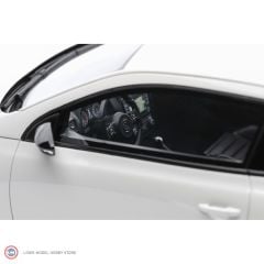 1:18 OTTO 2008 Volkswagen Scirocco 3 R Phase 1 Candy White