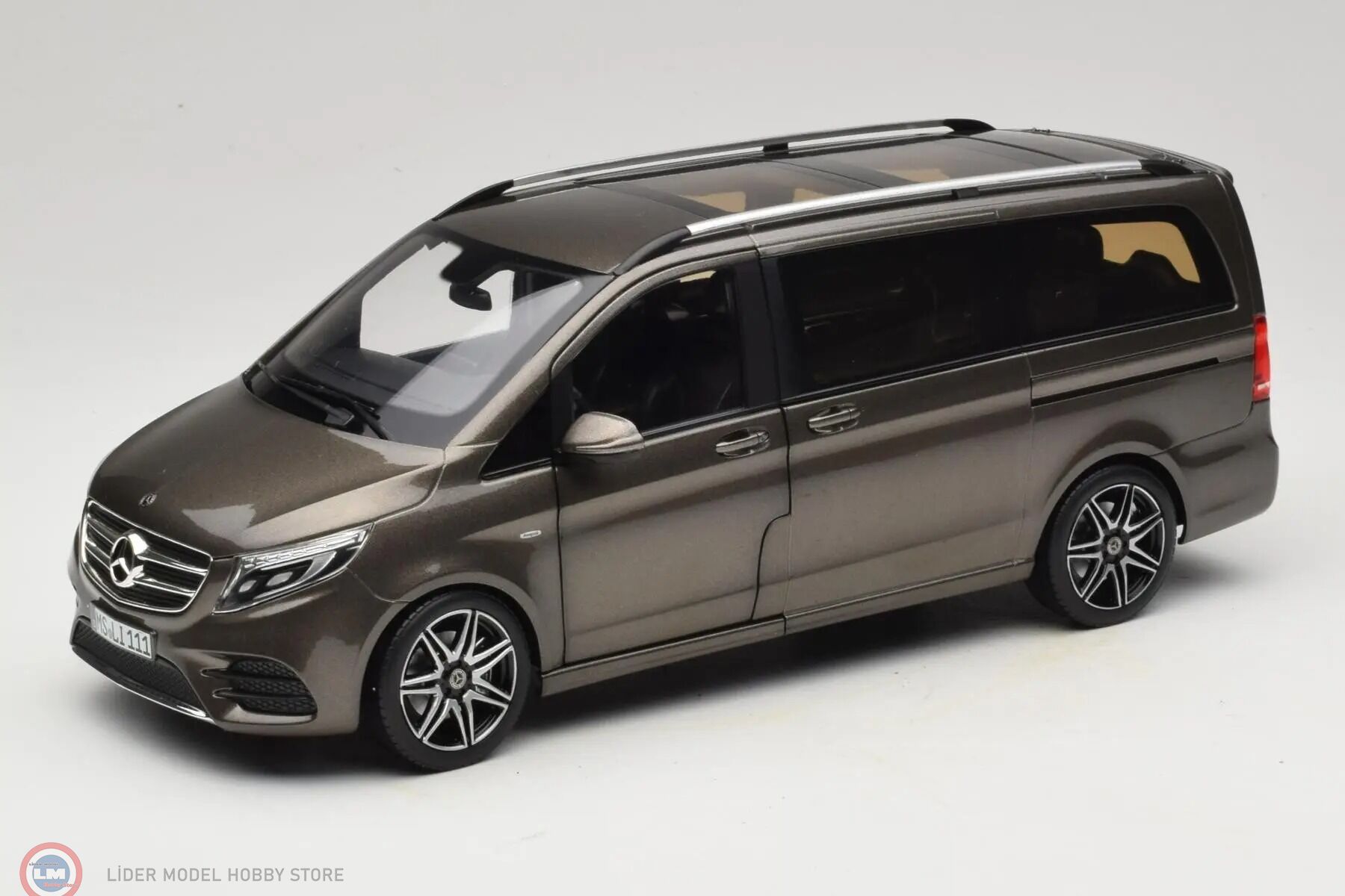 1:18 Norev 2018 Mercedes Benz V-Class Viano AMG Line - Indium Grey