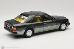 1:18 Norev 1990 Mercedes Benz E Class 230E W124 Night Green