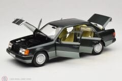 1:18 Norev 1990 Mercedes Benz E Class 230E W124 Night Green