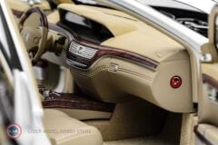 1:18 Motorhelix 2005 Mercedes Benz S600L W221 with Extra Engine