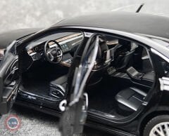 1:18 Norev 2017 Audi A8L