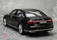 1:18 Norev 2017 Audi A8L Long Edition