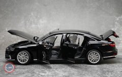 1:18 Norev 2017 Audi A8L Long Edition