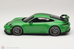 1:18 GT Spirit 2025 Porsche 911 992.2 GT3 Weissach Package - Python Green