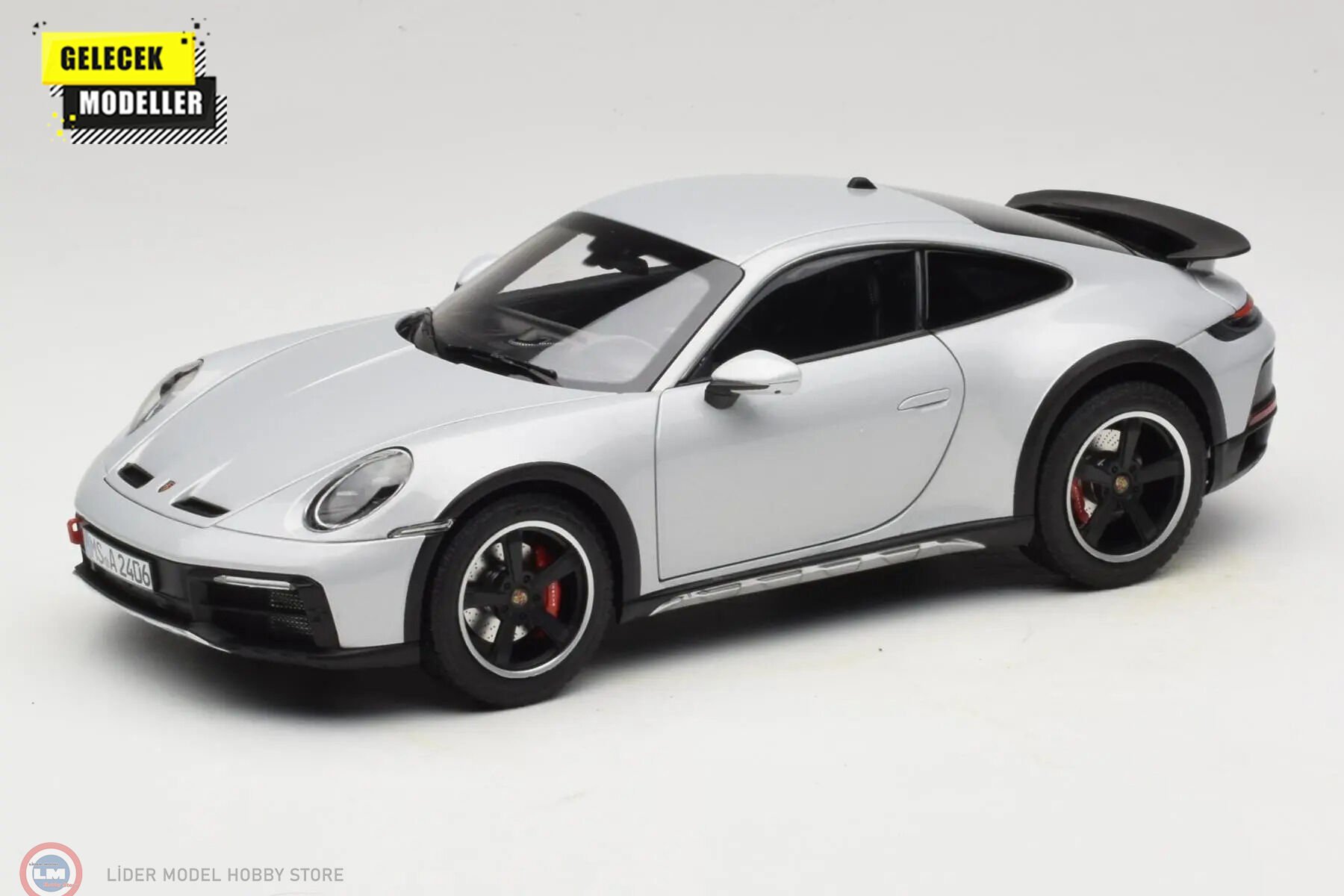 1:18 Norev 2023 Porsche 911 (992) Dakar - ice grey