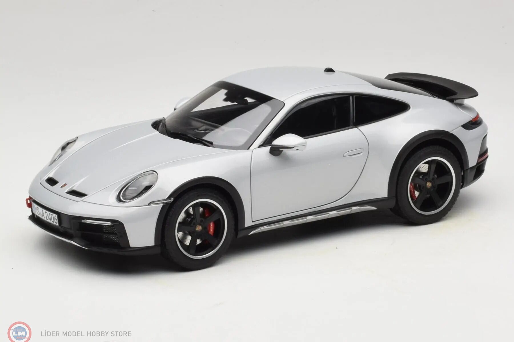 1:18 Norev 2023 Porsche 911 (992) Dakar - ice grey