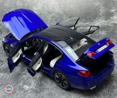 1:18 Norev 2018 BMW M5 F90 V8 BITURBO - DEALER EDITION