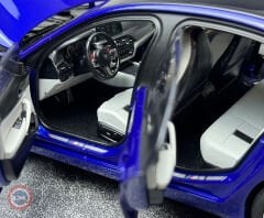 1:18 Norev 2018 BMW M5 F90 V8 BITURBO - DEALER EDITION