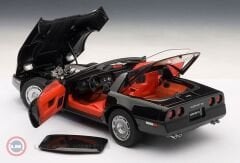 1:18 Autoart 1986 Chevrolet CorvetteC4 - SPIDER