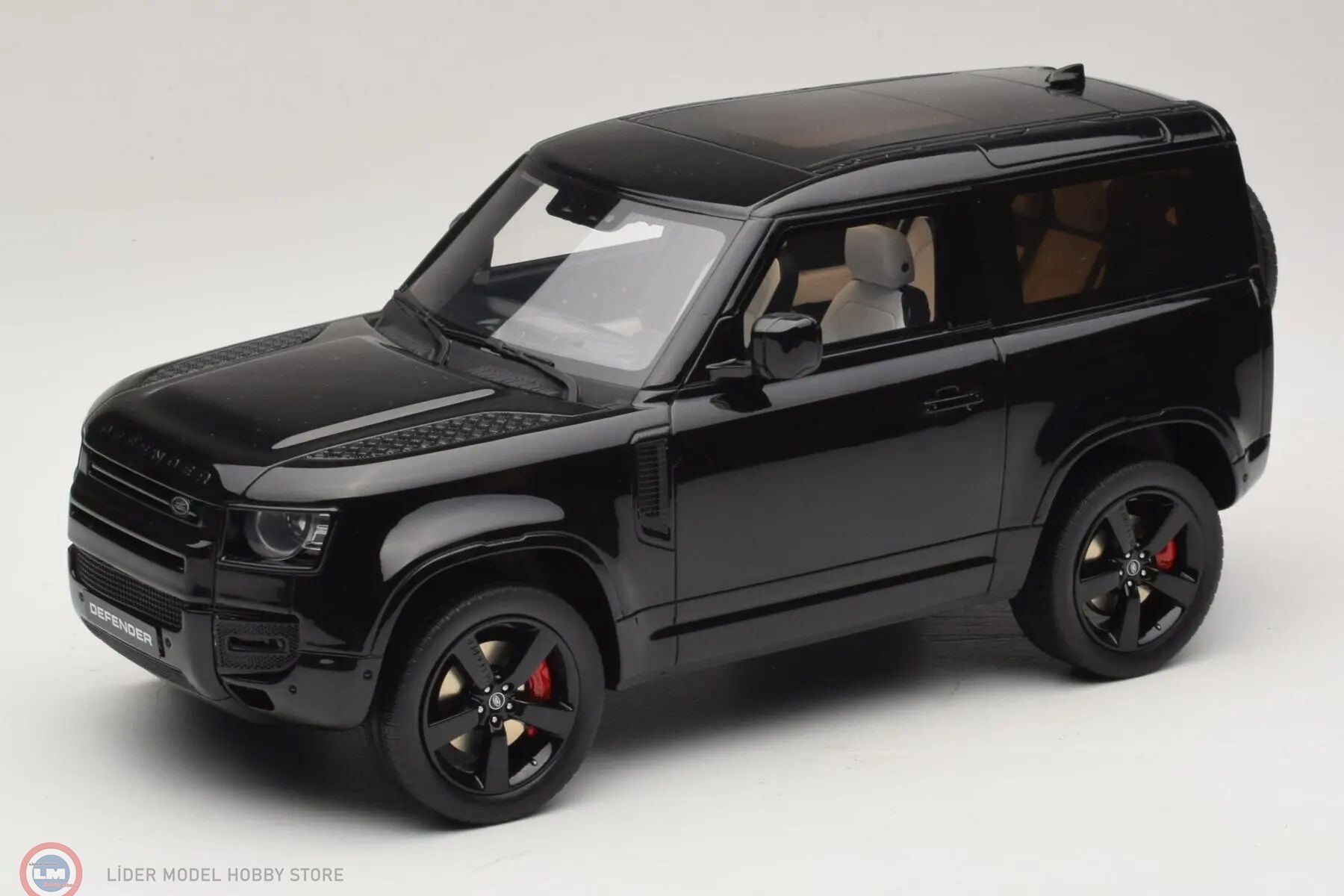 1:18 GT Spirit 2021 Land Rover Defender 90 P400 X-Dynamic HSE Black