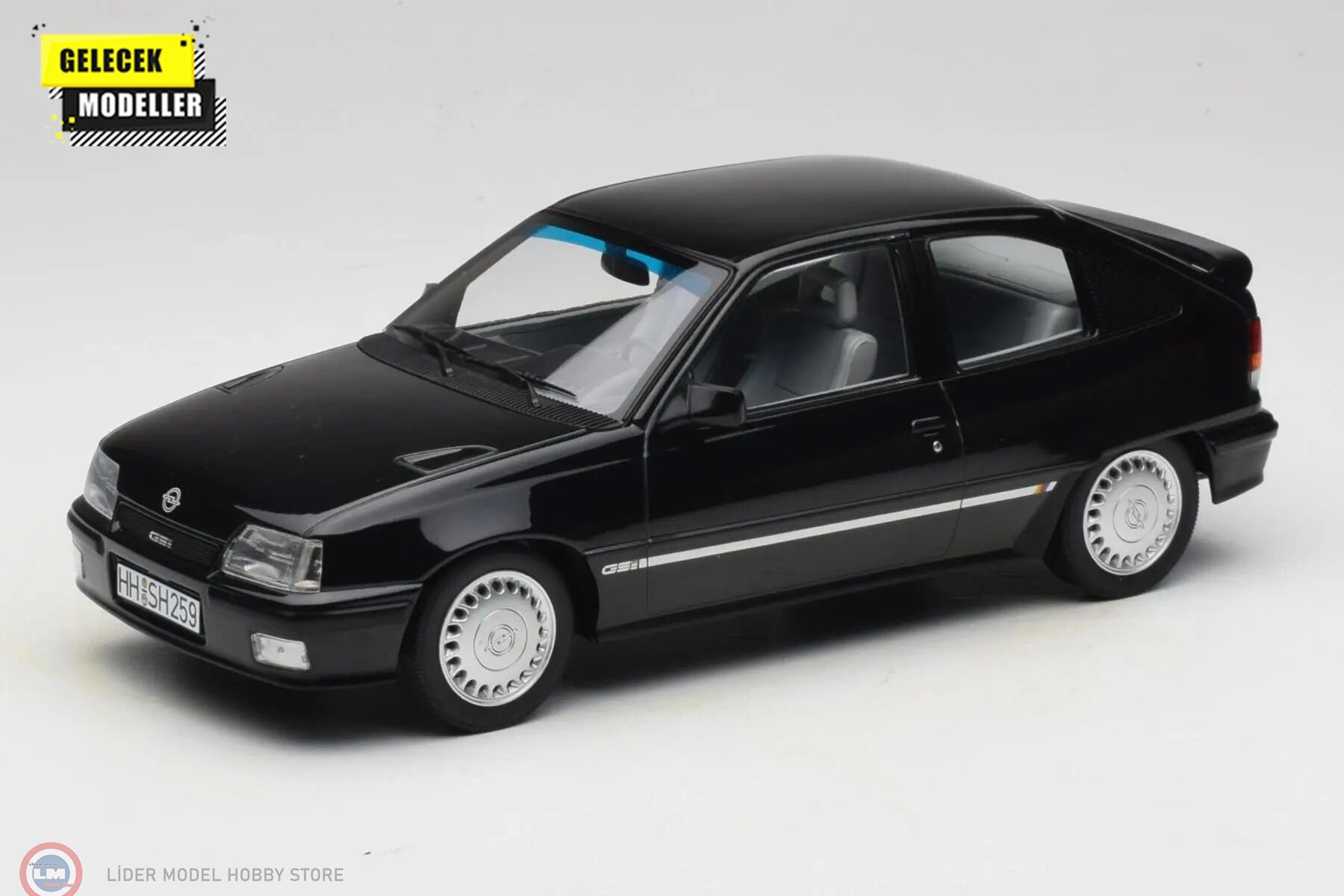1:18 Norev 1991 Opel Kadett GSi