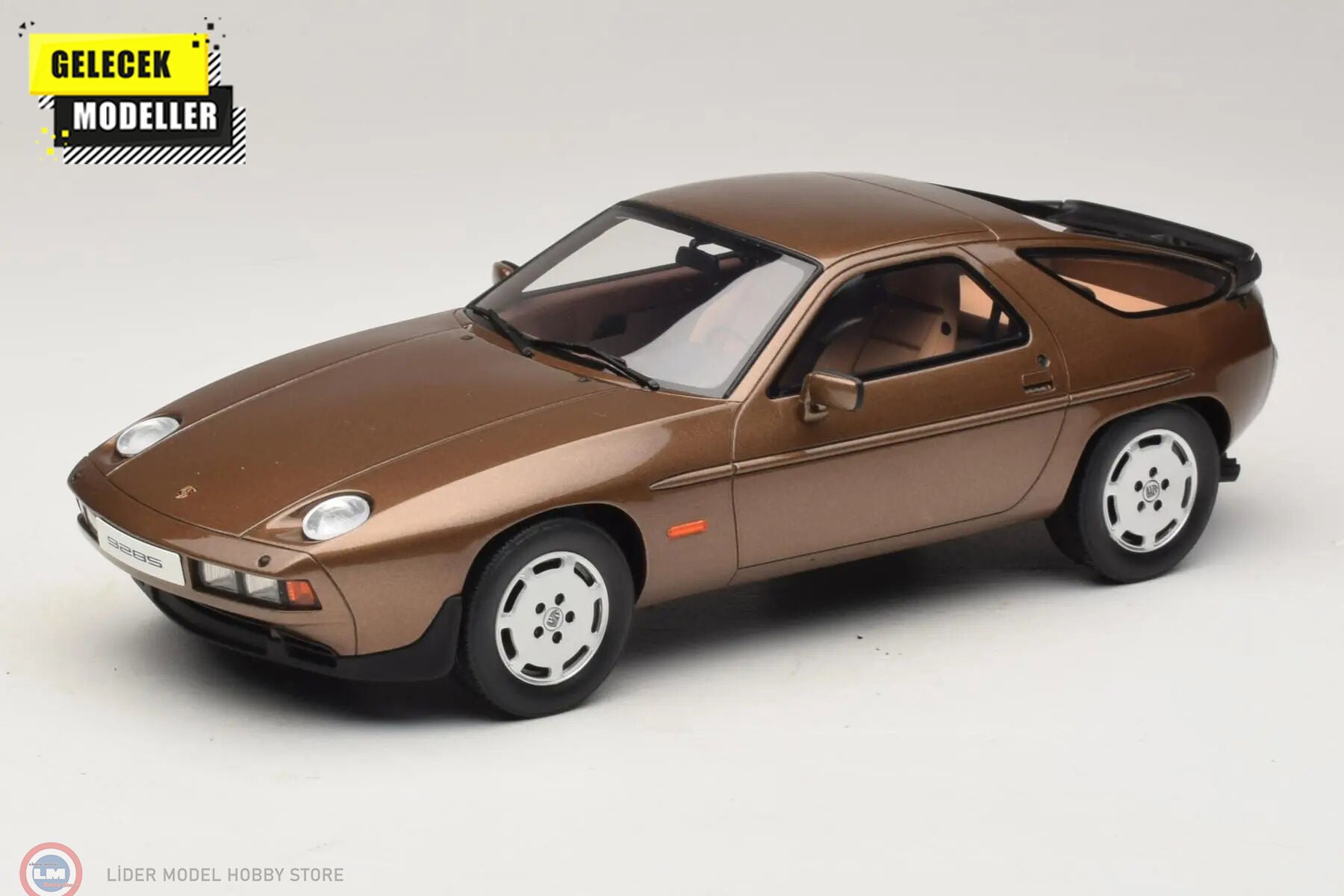 1:18 1981 Porsche 928 S Brown