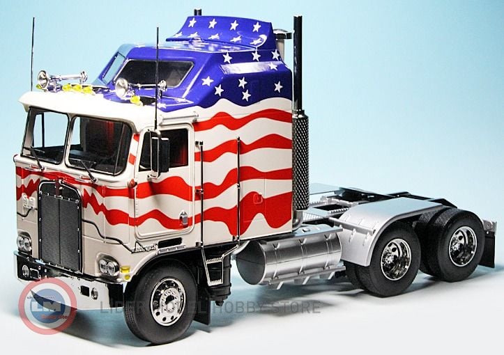 1:18 Road King 1976 Kenworth  K100 Aerodyne Stars & Stripes