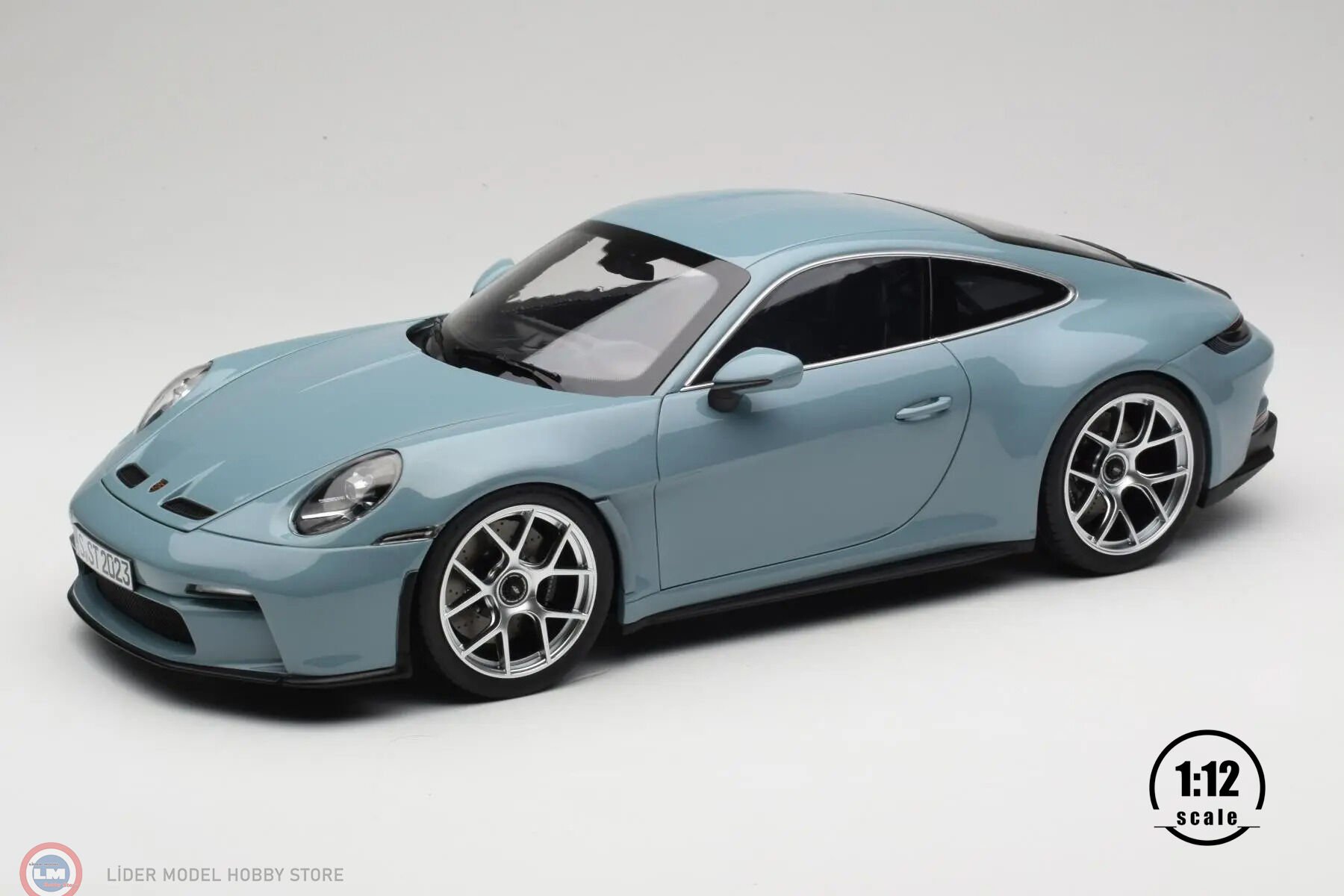 1:12 Norev 2023 Porsche 992 S/T - Meissenblue