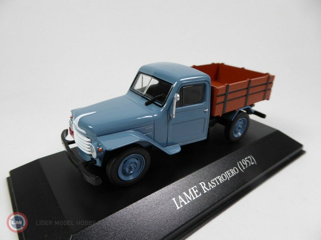 1:43 1952 IAME Rastrojero Pick Up