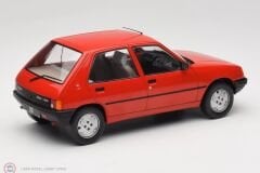 1:18 MCG 1984 Peugeot 205