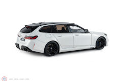 1:18 Solido 2025 BMW M5 TOURING (G99)– Alpine White