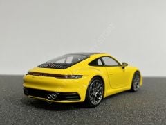 1:43 2019 Porsche 911 992 Carrera 4S Coupe
