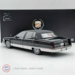 1:18 XiaoGuang 1992 Cadillac Fleetwood Brougham