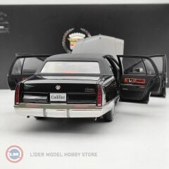 1:18 XiaoGuang 1992 Cadillac Fleetwood