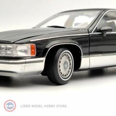 1:18 XiaoGuang 1992 Cadillac Fleetwood Brougham