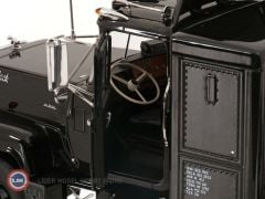 1:18 Road Kings 1974 Mack RL700L Movie Truck ''1978 Convoy''