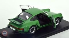 1:24 WhiteBox 1974 Porsche 911 Turbo (930)