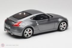 1:18 OTTO 2009 Nissan 370Z