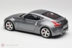1:18 OTTO 2009 Nissan 370Z