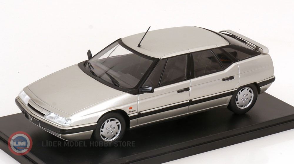1:24 WhiteBox 1989 Citroen XM