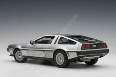 1:18 1981 Delorean DMC -12 (Satin finish)