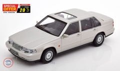 1:18 Triple 9 1996 Volvo 960