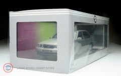 1:18 Triple 9 1996 Volvo 960