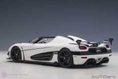 1:18 2015 Koenigsegg Agera RS (Arctic White/Carbon) Beyaz