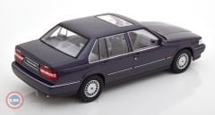 1:18 Triple 9 1996 Volvo 960