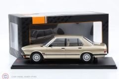 1:18 IXO 1987 BMW 520i (E28)