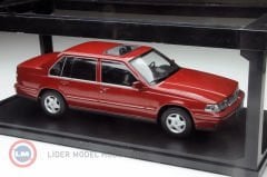 1:18 Triple 9 1996 Volvo 960