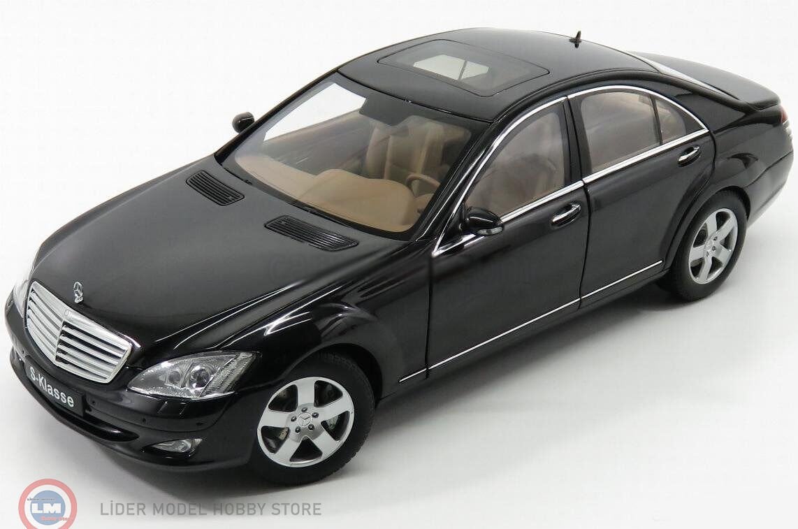 KUSURLU 1:18 Autoart 2005 Mercedes Benz S Class S500 W221