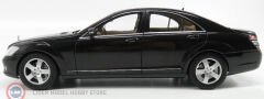 1:18 Autoart 2005 Mercedes Benz S Class S500 W221