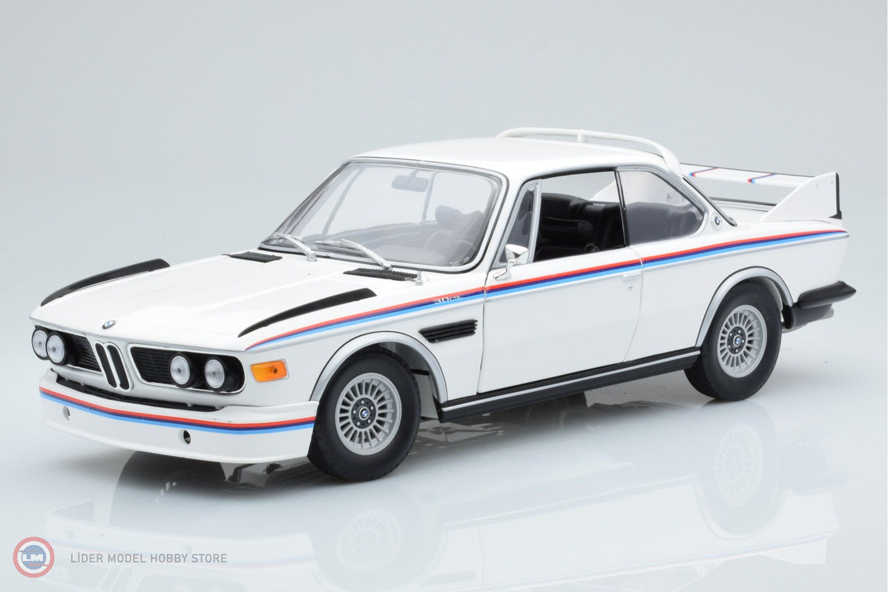 1:18 Minichamps 1971 BMW 3.0 CSL